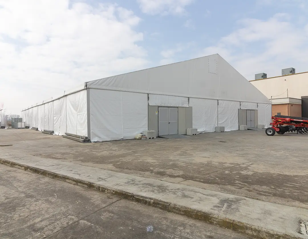 Allestimento per evento espositivo con struttura temporanea Expoteam